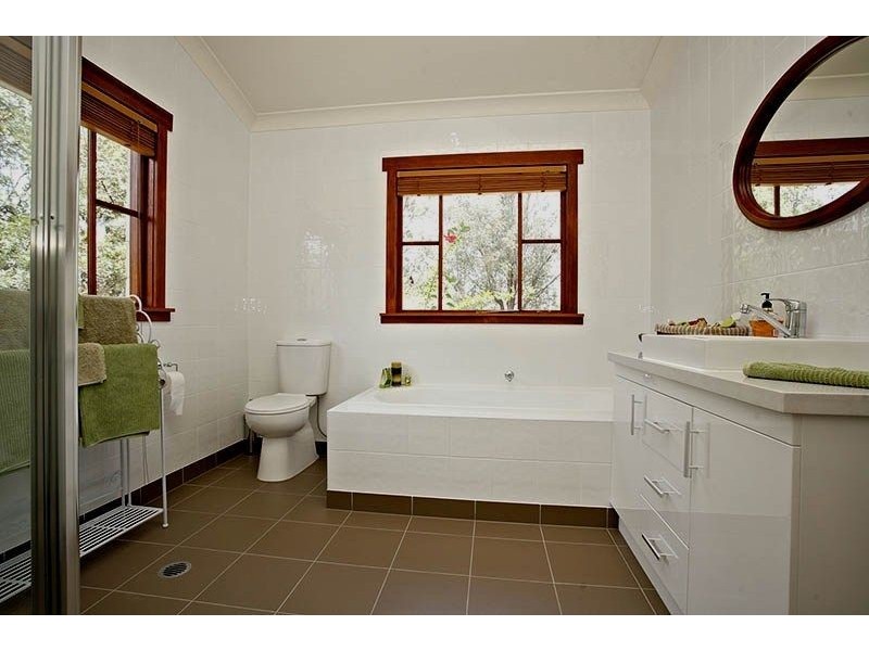 1 Donald Court, Tamborine QLD 4270