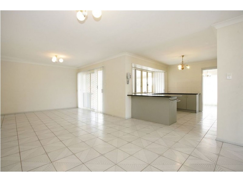 1 Larch road, Tamborine QLD 4270