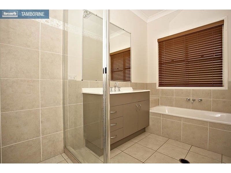 124 Kilmore Drive, Tamborine QLD 4270