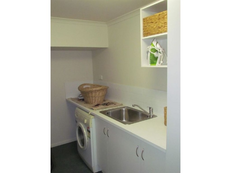 67 kilmore drive, Tamborine QLD 4270