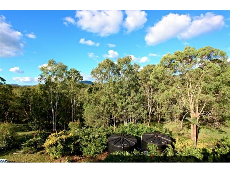 15 Parkes Court, Tamborine QLD 4270