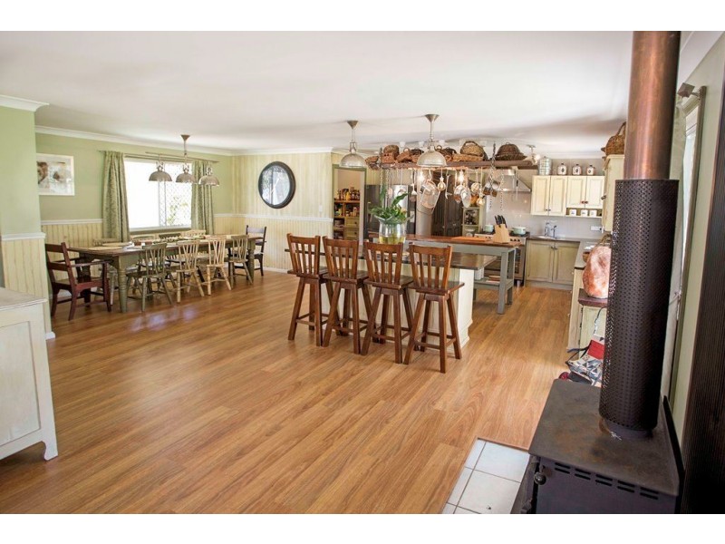 91 Barry Road, Tamborine QLD 4270