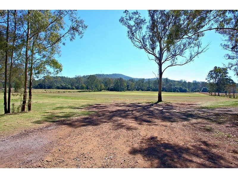 202 Boomerang rd, Tamborine QLD 4270