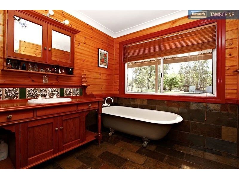 19 Frond Road, Tamborine QLD 4270