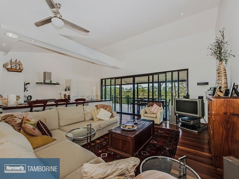 174 Vonda Youngman Drive, Tamborine QLD 4270