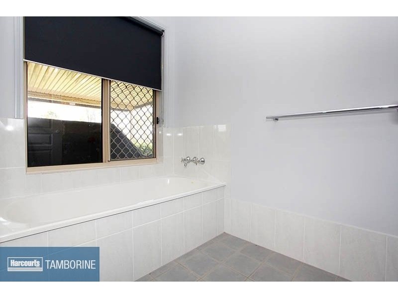 70 William Humphreys drive, Mundoolun QLD 4285