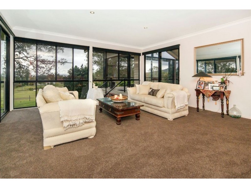1 Brahman Road, Tamborine QLD 4270