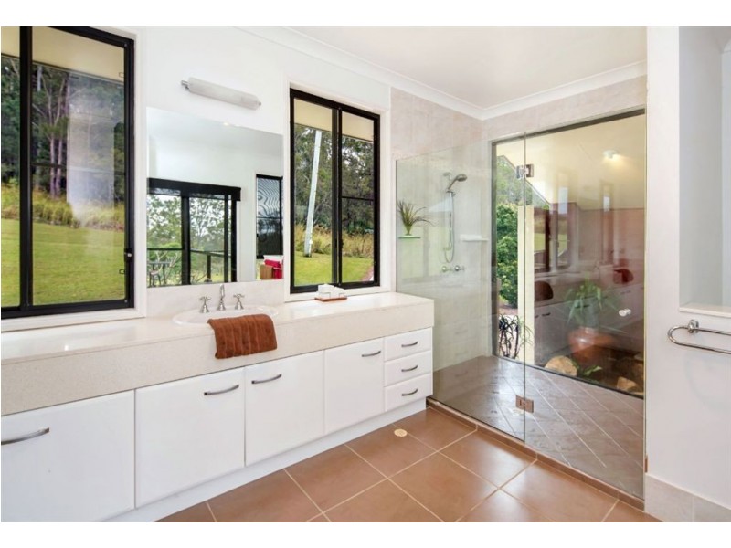 1 Brahman Road, Tamborine QLD 4270