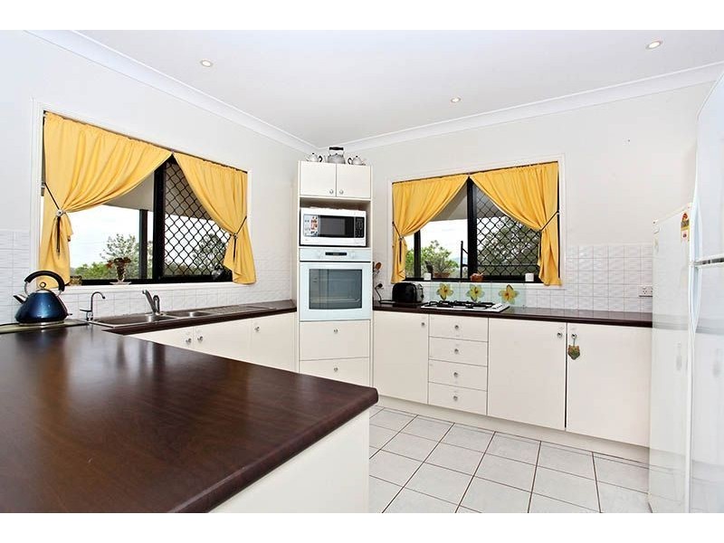 150 Larch Road, Tamborine QLD 4270