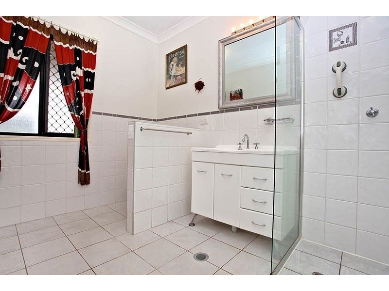 150 Larch Road, Tamborine QLD 4270