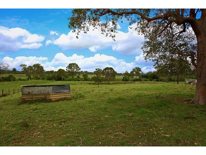 150 Larch Road, Tamborine QLD 4270