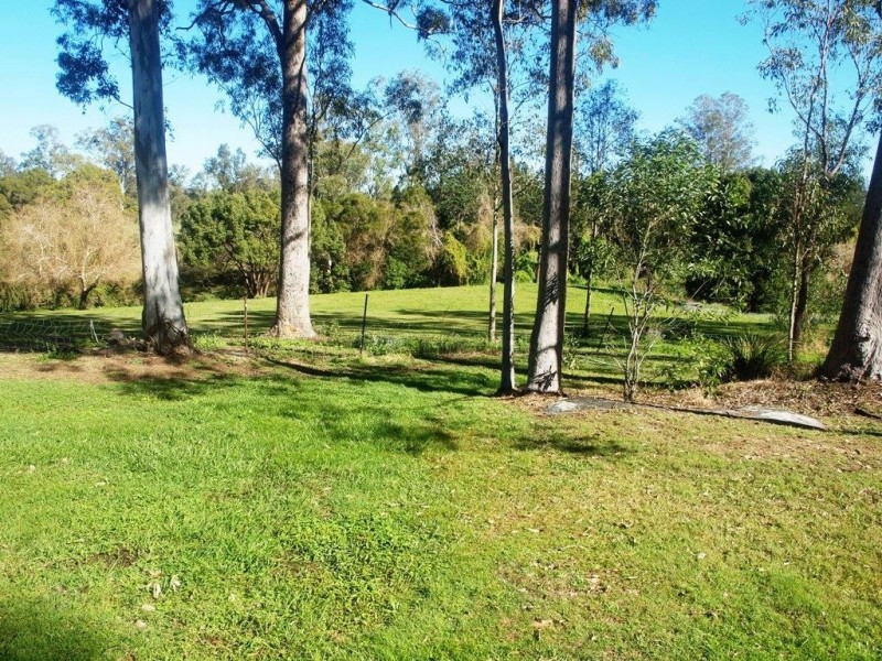 82 Boomerang Road, Tamborine QLD 4270