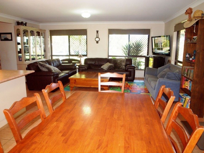 82 Boomerang Road, Tamborine QLD 4270