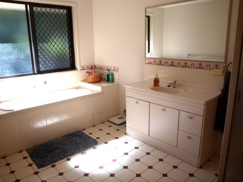 82 Boomerang Road, Tamborine QLD 4270