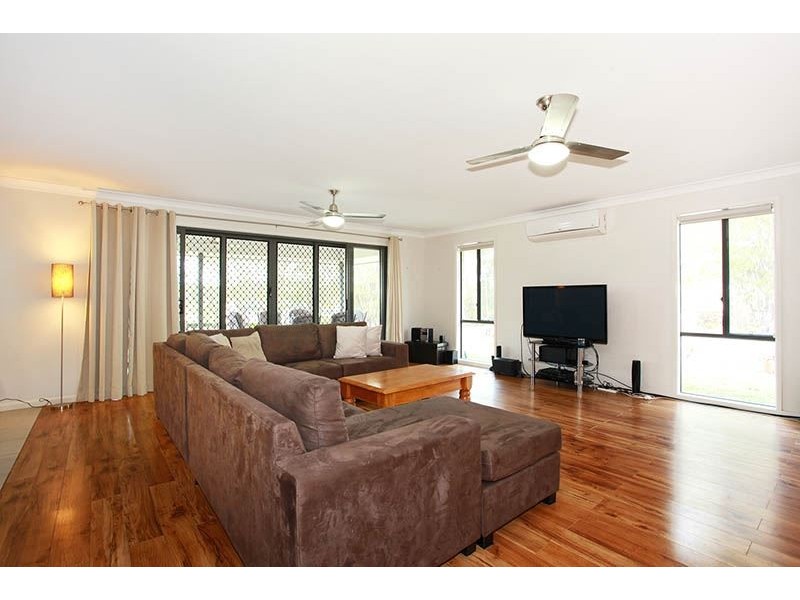 66 Ballantrae Road, Tamborine QLD 4270