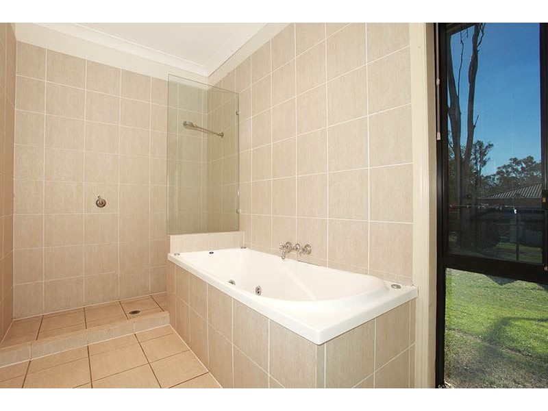 54 RACECOURSE PLACE, Tamborine QLD 4270