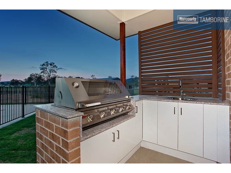 37 Riemore Circuit, Tamborine QLD 4270