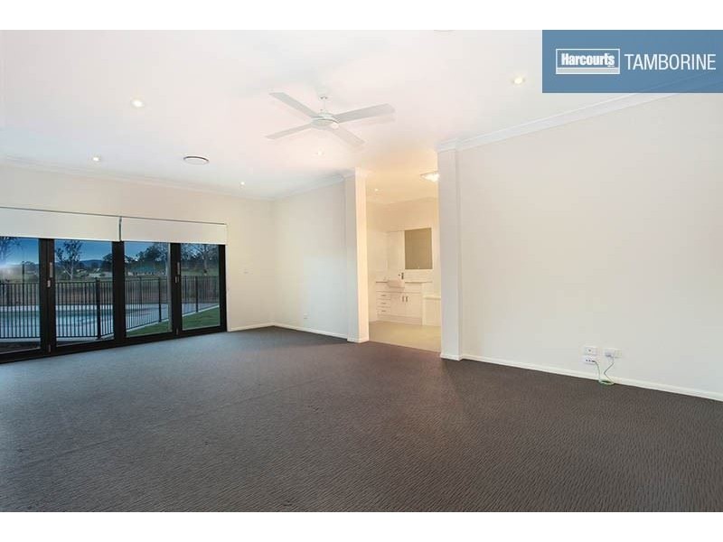 37 Riemore Circuit, Tamborine QLD 4270