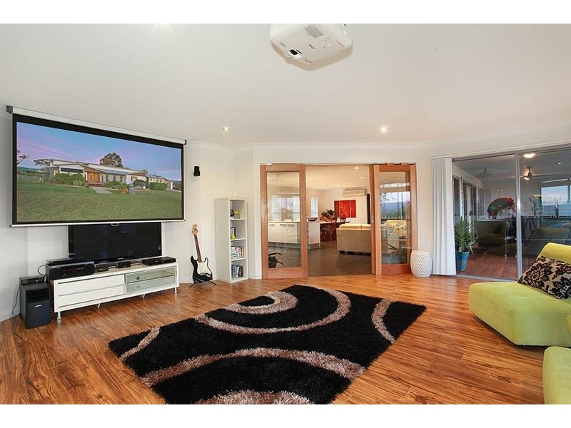 6-8 Borrowdale Court, Mundoolun QLD 4285