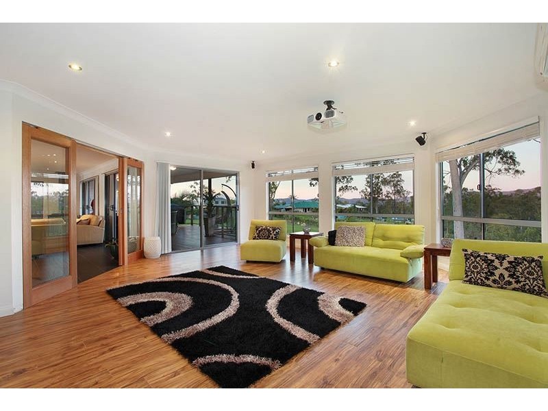 6-8 Borrowdale Court, Mundoolun QLD 4285