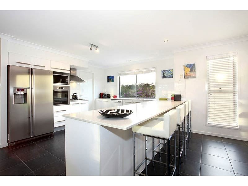 6-8 Borrowdale Court, Mundoolun QLD 4285