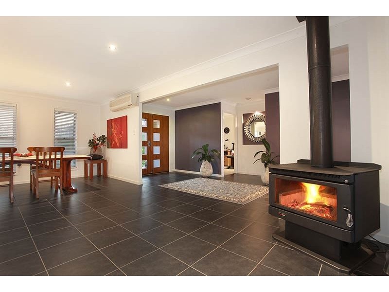 6-8 Borrowdale Court, Mundoolun QLD 4285