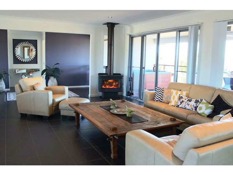 6-8 Borrowdale Court, Mundoolun QLD 4285