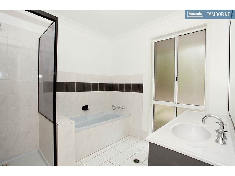 326 Tamborine Mountain Road, Tamborine QLD 4270