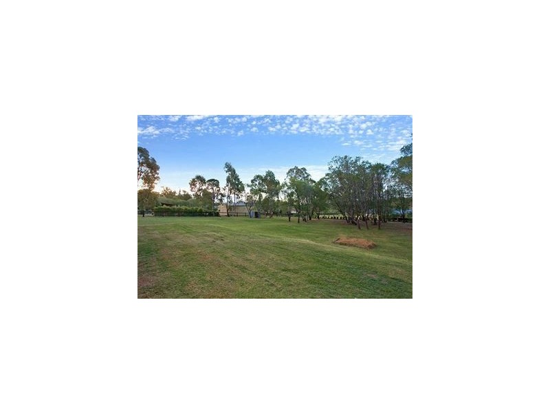 66 Ballantrae Road, Tamborine QLD 4270