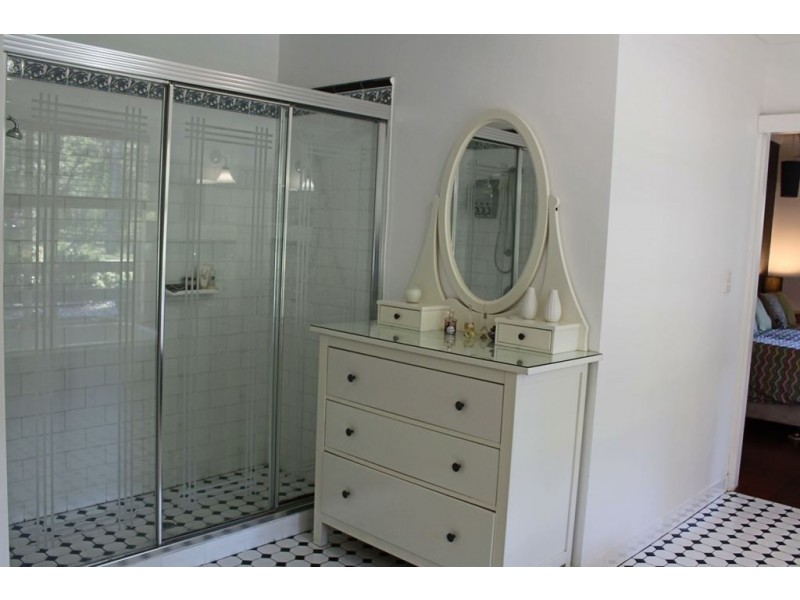 106 Hazel Road, Tamborine QLD 4270