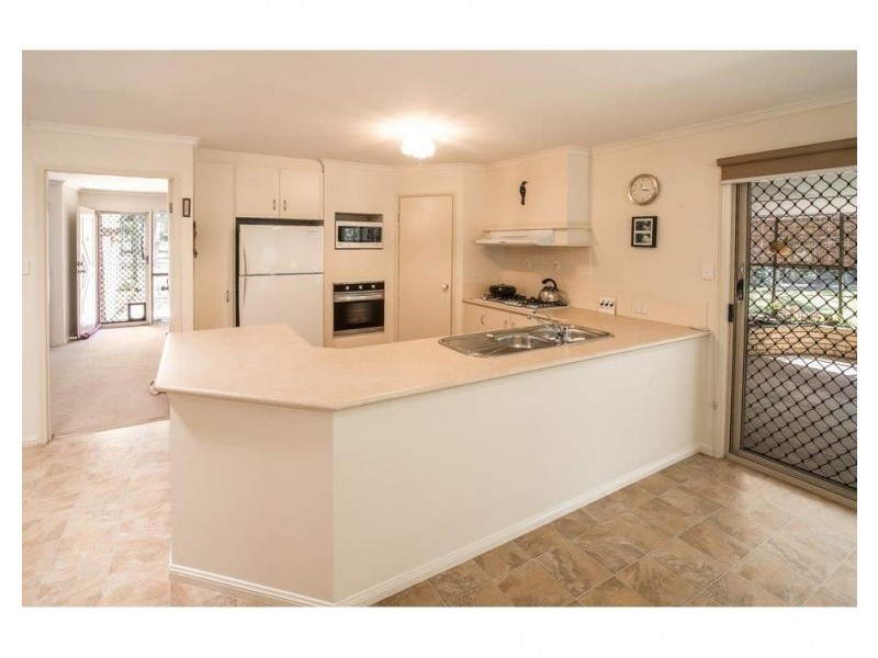 24 Murdoch Court, Mundoolun QLD 4285