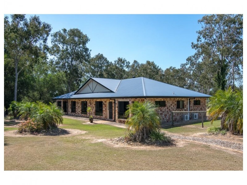 76 Racecourse Place, Tamborine QLD 4270