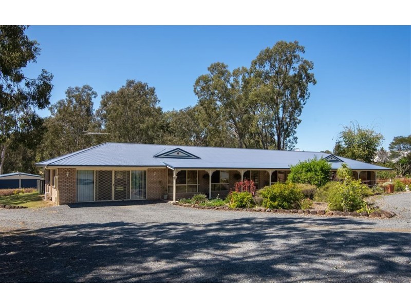 21 Racecourse Place, Tamborine QLD 4270