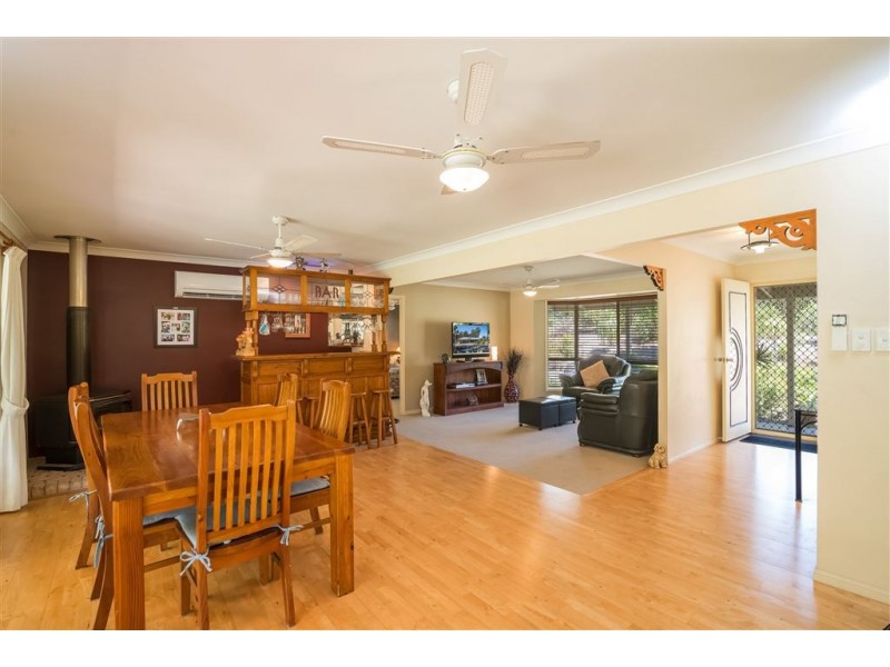 21 Racecourse Place, Tamborine QLD 4270
