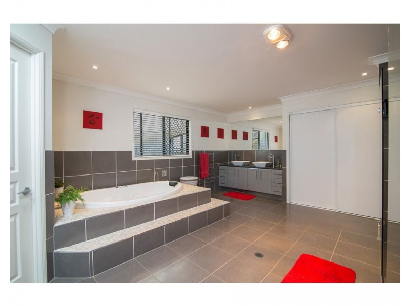 384 Veresdale Scrub School Road, Veresdale Scrub QLD 4285