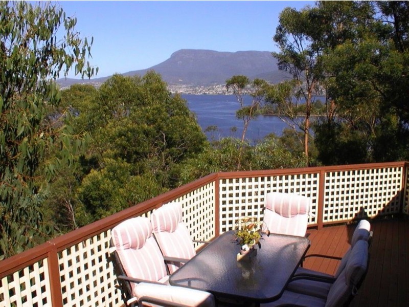 8b Melane Road, Old Beach TAS 7017