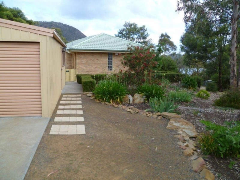 8b Melane Road, Old Beach TAS 7017