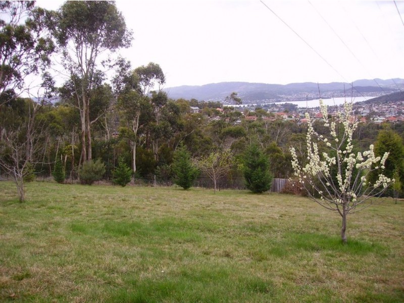 28 & 32 Firth Road, Lenah Valley TAS 7008