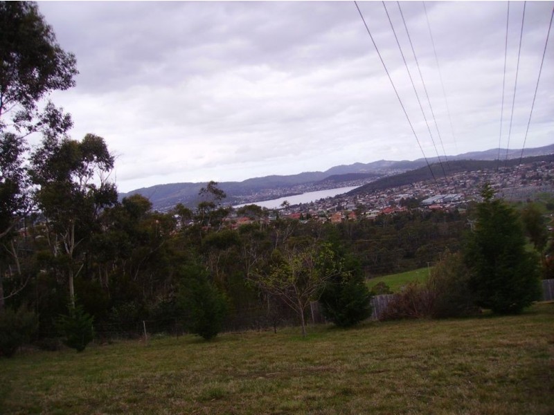 28 & 32 Firth Road, Lenah Valley TAS 7008