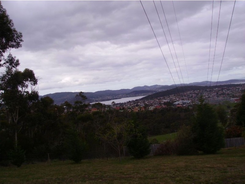 28 & 32 Firth Road, Lenah Valley TAS 7008