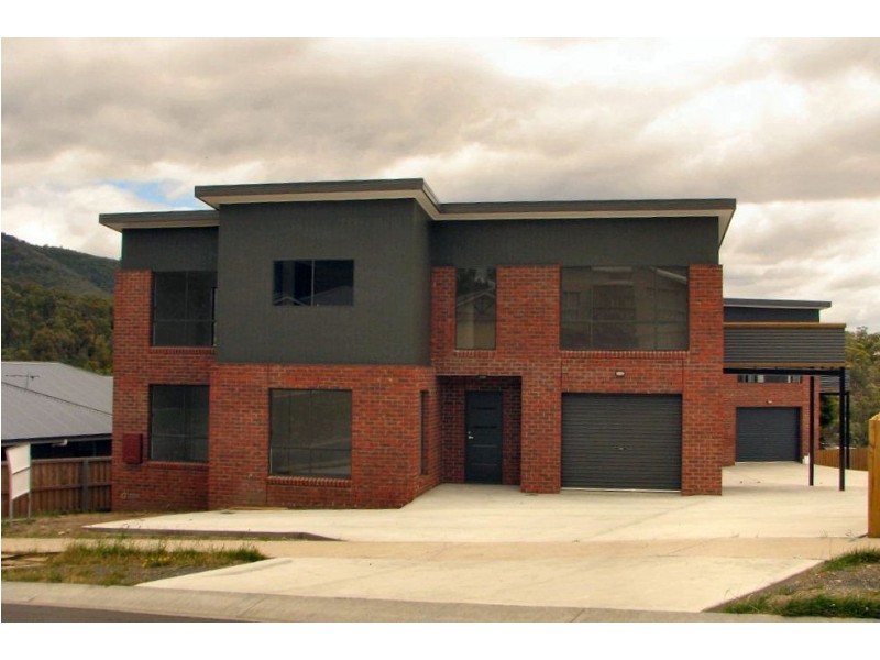 1+2/5 Travers Court, Claremont TAS 7011