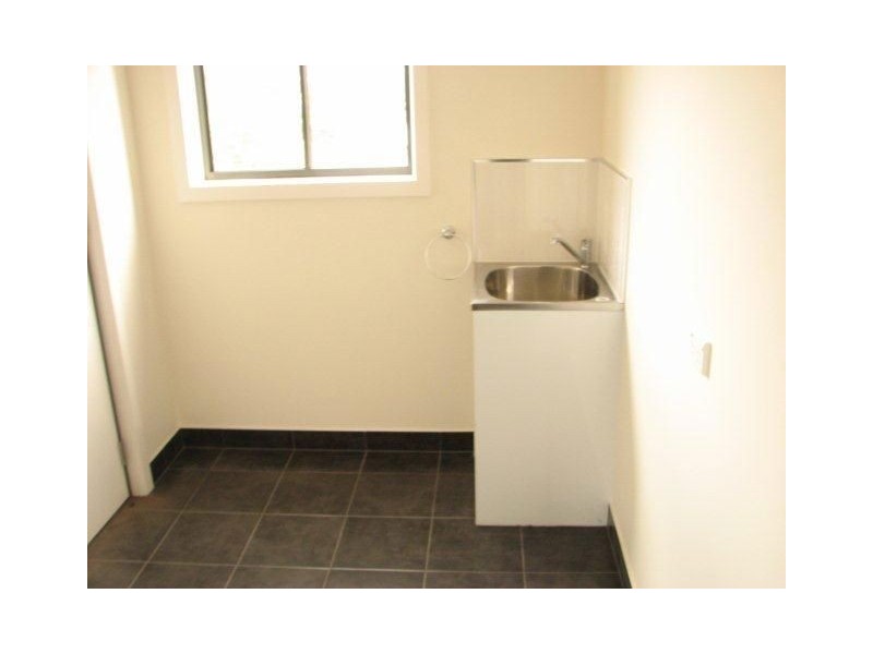 1+2/5 Travers Court, Claremont TAS 7011