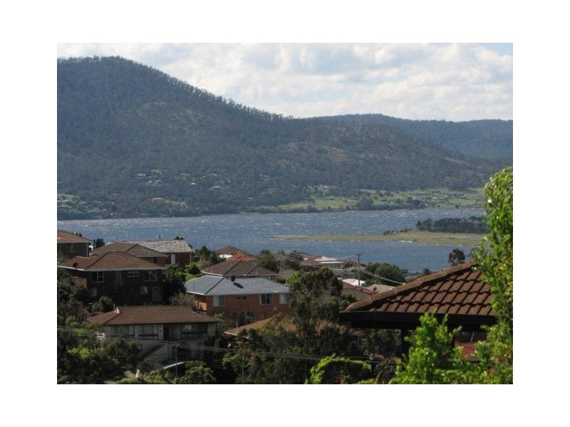 17 Jameson Street, Glenorchy TAS 7010