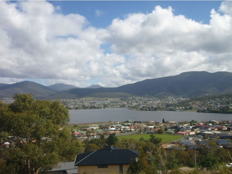 35 Grevillea Avenue, Old Beach TAS 7017
