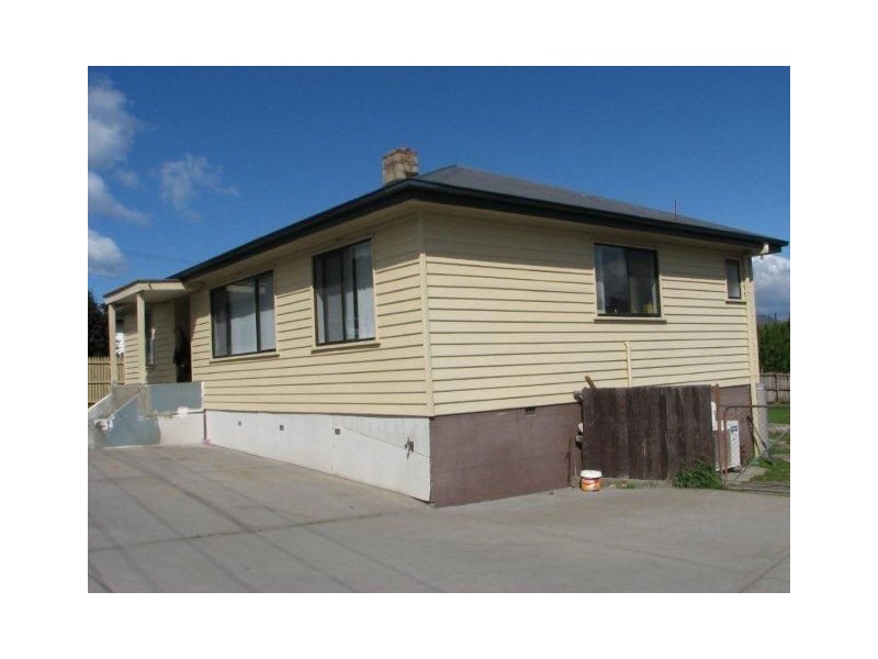 10 Dampier Street, Warrane TAS 7018