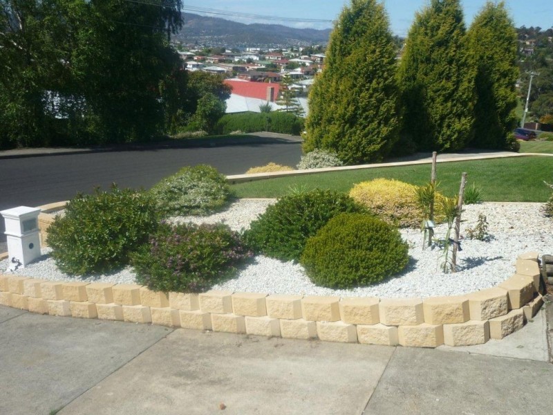 4 Hudson Crescent, Glenorchy TAS 7010