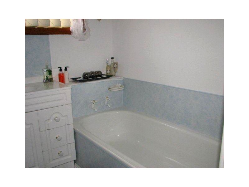 24 Murdoch Avenue, New Norfolk TAS 7140