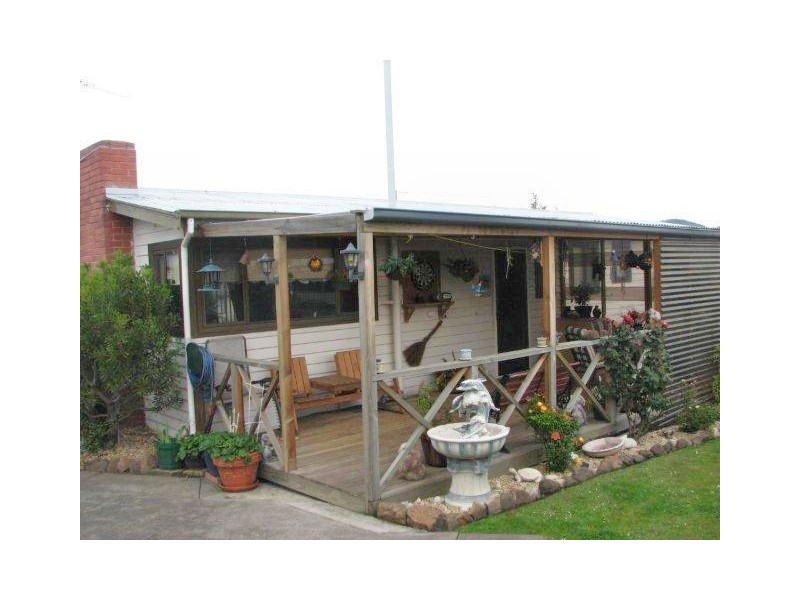 24 Murdoch Avenue, New Norfolk TAS 7140