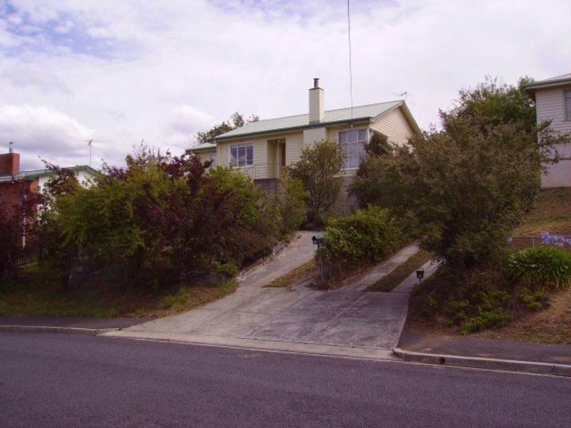 18 Pulkara Circle, Berriedale TAS 7011