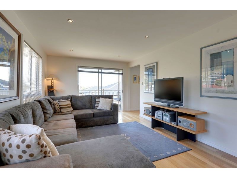 1/10 Baltonsborough Road, Austins Ferry TAS 7011